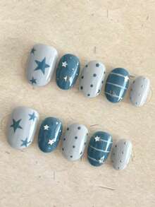 10PCS Minimalist Sweet Cool Daily Y2K Hand-Painted Blue Star Polka Dot Short Round Press-On Nails Handmade Press On Nails - 藍色 - 查看 2