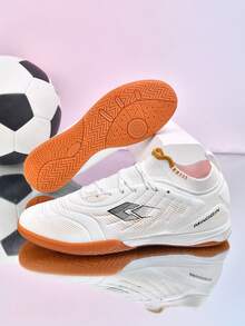 1 Pair Professional Low-Top Flat Indoor Soccer Shoes, Retro Wave Pattern Patchwork Design, Lightweight Shock-Absorbing Outsole, Delicate Touch, Enhancing Agility And Directional Changes, Specifically Designed For 5-A-Side Football Matches - White - View 5