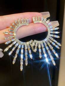 1 Pair Of Fashionable And Personalized C-Shaped Earrings Suitable For Women's Daily Commuting ﻿ - Gold - View 4