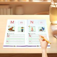 1 Cuaderno de práctica de escritura a mano en inglés con líneas guiadas y pistas visuales para ayudar a escribir letras y palabras, herramienta de escritura esencial para preescolares, regalo ideal para las vacaciones - B - Ver 7