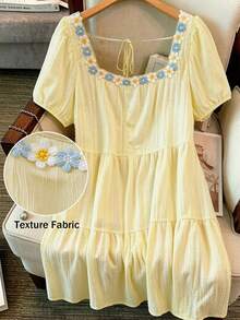 CURVE Women's Elegant Square Neck Floral Embroidery Dress, Exquisite Embroidered Dress Suitable For Daily Wear And Outdoor Activities - 黃色 - 查看 1
