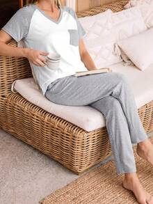 Women's Casual Colorblock Raglan Sleeve Patch Pocket Design V-Neck Pullover T-Shirt Short Sleeve Long Pants Pajama Set - Multicolor - View 2