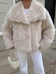 GDDYIN Women's New Winter Solid Color Elegant Luxury Faux Fur Collar Large Collar, Perfect Match For Winter Outfits - Beige - View 4
