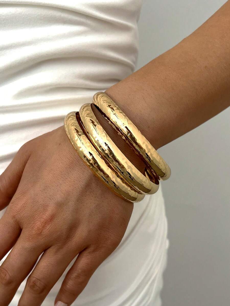 3 pièces Set de bracelets élégants minimalistes à la mode, de texture martelée géométrique asymétrique rétro délicate. Convient pour les vacances, les fêtes, les sorties, les cadeaux et le port quotidien. - Or jaune - Voir 1