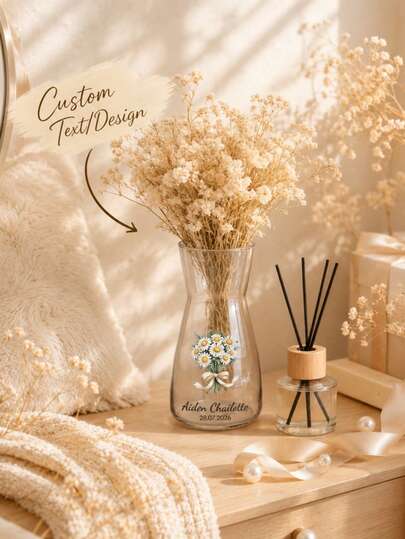 Jarrón de vidrio personalizado con nombre personalizado, fecha y diseño floral pintado a mano, jarrón transparente de alta calidad adecuado para bodas, aniversarios, despedidas de soltera, regalo único para parejas/damas, jarrón decorativo elegante para flores frescas o secas, decoración central perfecta para la sala de estar, la cocina y el hogar