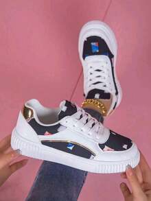 Nuevas zapatillas casuales retro de alta calidad para mujer, zapatos planos de lujo de dos tonos, zapatos para parejas de estudiantes - Negro - Ver 1