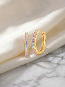 經典金色 CZ 圓環耳環，永恆鋯石 S925 純銀耳環，附禮盒，適合日常與辦公穿著 - 彩色 - 查看 4