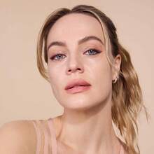 Maybelline Lifter Full Coverage Serum Concealer 05 11ml - 03 Light Peach - View 4