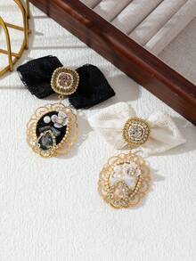 1pc Elegant Style Rhinestone Heart-Shaped Sparkling Accessory Design Gold-Edged College Emblem Brooch Corsage For Women, Luxurious Jewelry Lapel Pin, Date Gift, Suitable For Daily Wear - Advanced - View 5