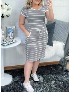 Vestido de primavera y verano, nuevo, estilo europeo y americano, de corte ajustado, talla grande, con cuello redondo, bolsillos y rayas, ropa casual para mujer. - Negro - Ver 6