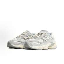 New Balance 9060 - Rain Cloud Grey, Sea Salt & Black Castlerock | Viral 2026 Chunky Platform Sneakers | Premium Suede & Mesh Breathable Trainers | Comfortable ABZORB Midsole Dad Shoes | Authentic Unisex High-Fashion Footwear - Grey White - 查看 2