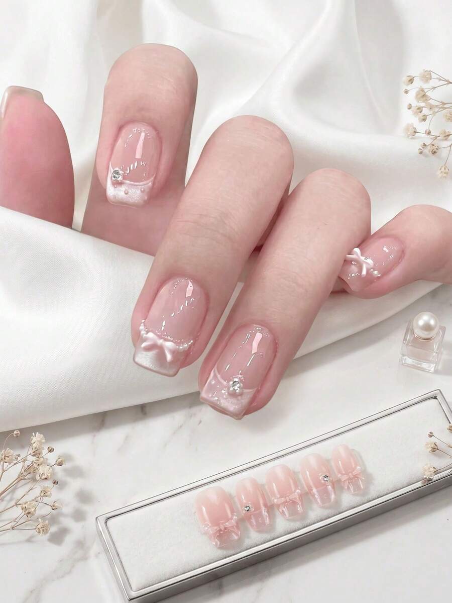 5pcs Square Acrylic Press-On Nails, Short/3D Bow, Pearl Flower, Rhinestone French Sweet Nails, Perfect Fit Acrylic Fake Nails, Suitable For Women's Autumn/Winter Daily Work, Study And Gatherings, Also Suitable For Parties, Holidays And Daily Use. - Multicolor - View 1