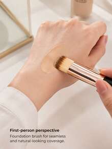 1pc Foundation Brush, Professional Makeup Brush, Fine Straight Nylon Bristles, Used For Creating Perfect Base Makeup, Suitable For Liquid And Cream Cosmetics, Essential Foundation Makeup Brush For Women, Portable Foundation Brush, Optimized For Beginners, Women's Makeup Gift - Multicolor - View 4