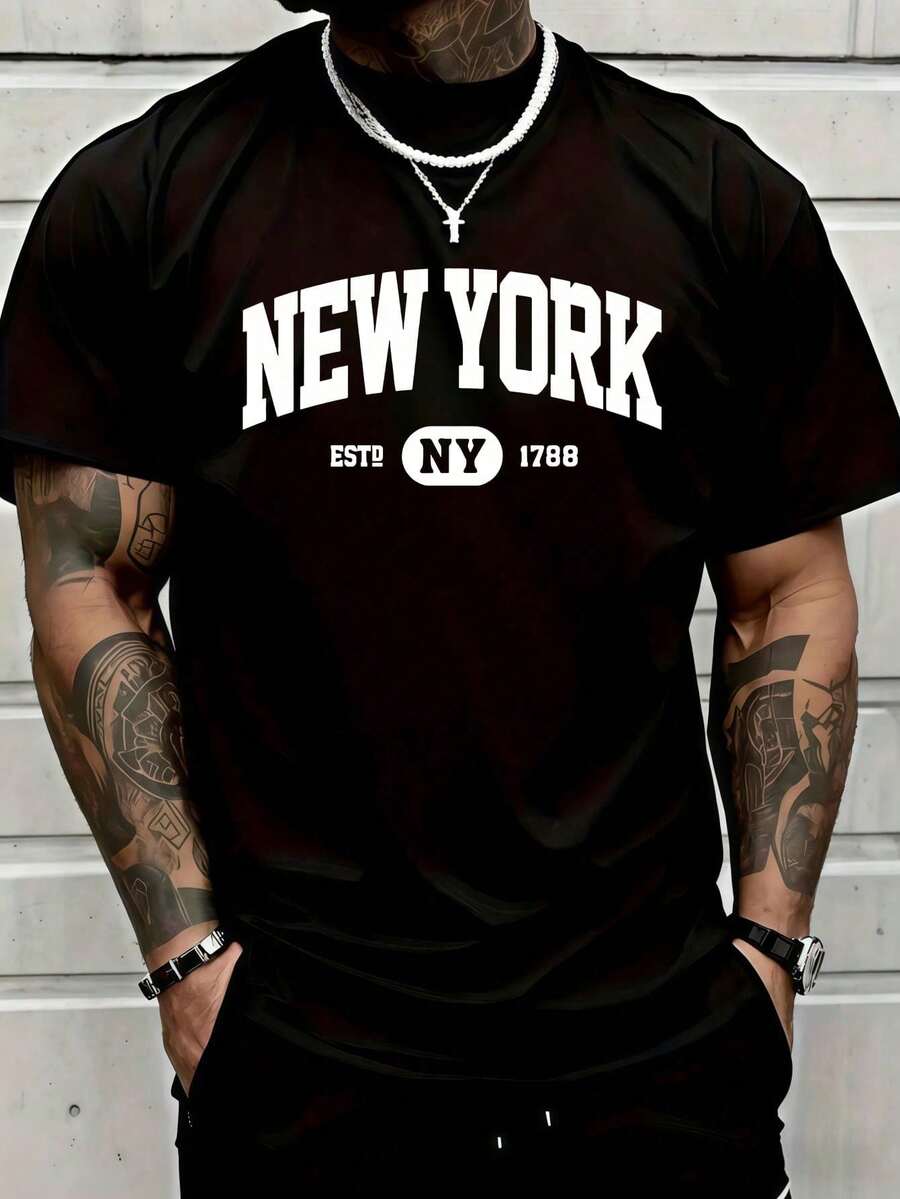 Unisex T-Shirt, 100% Cotton, Regular Fit, Graphic Print, Short Sleeves, Casual Style, Summer Streetwear, Urban Style, Printed Top, Vintage Fashion, Soft And Breathable. - 黑與白 - 查看 1