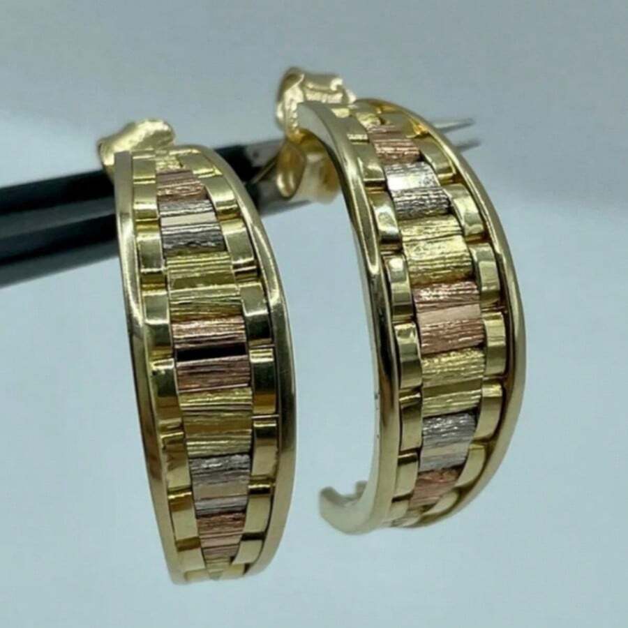 1pc Multicolor Vintage C-Shaped Hoop Earrings, Elegant Party Holiday Accessory, Suitable For Daily Wear, Date, Banquet, Vacation, Birthday, Festival Gift - Gold - View 1