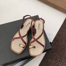 Women's Roman-Style Thong Sandals, New Summer 2026 Model, For Outdoor Use, Non-Slip, Modern, With Openwork Design And Flat Sole. - 卡其 - 查看 1