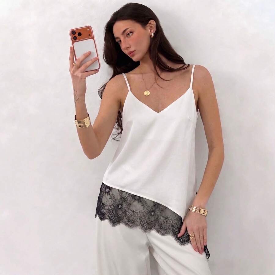 V-Neck Top With Irregular Lace Trim, Loose Camisole, New 2026 Style. - 白色 - 查看 1