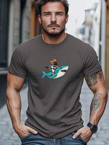 2026 Men's Clothing Plus Size Men's T-Shirt, Relaxed Casual Short Sleeve Crew Neck T-Shirt With Astronaut Riding A Shark Print, Summer Casual Style - 深灰色 - 查看 1