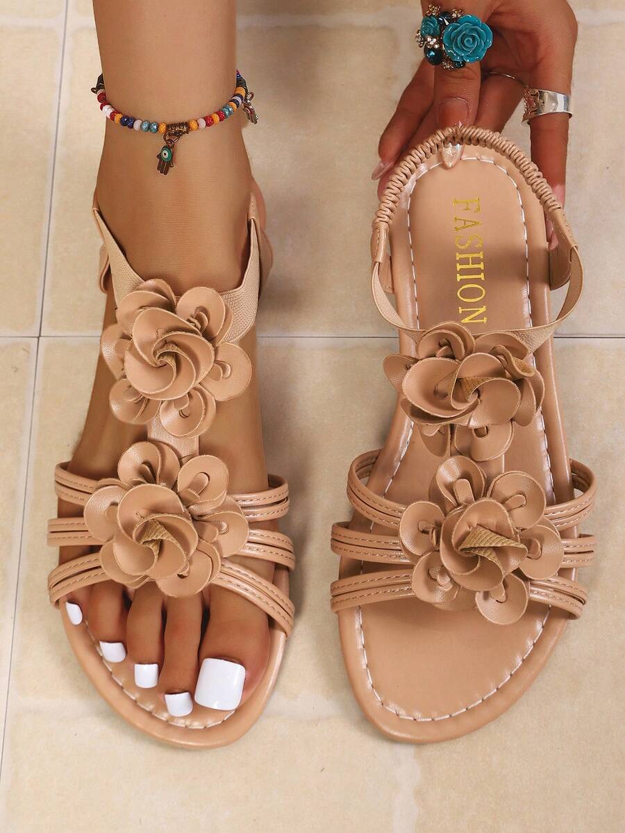 Fashion Women's Floral Decor Flat Sandals Bohemian Style Roman Sandals Elegant Comfortable Outdoor Women's Shoes Plus Size Soft Sole Open Toe Cross Strap Back Elastic Ankle Strap Design Suitable For Beach Vacation Dating Commuting Daily Wear - Apricot - View 1