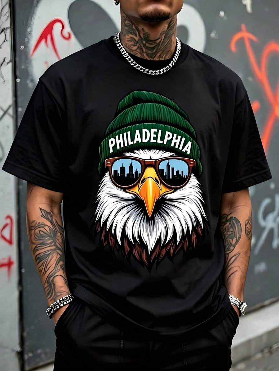 Men's Loose Fit T-Shirt, Bald Eagle Print With Green Wool Hat "Philadelphia" And City Silhouette Glasses, Short Sleeve T-Shirt American Urban Streetwear Style. - 黑色 - 查看 1