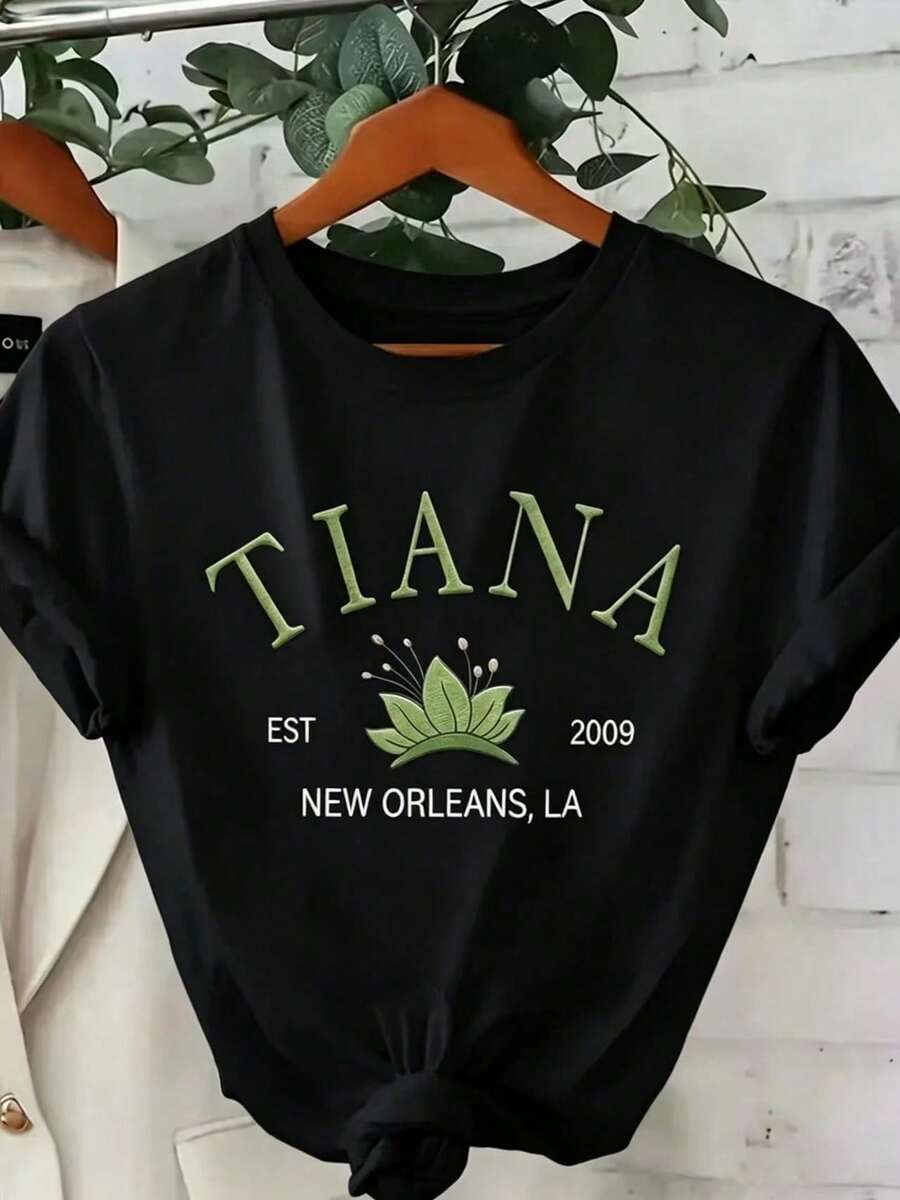 Women's Mexico T-Shirt, New Orleans Mardi Gras Print T-Shirt (Tiara/Tiana/EST 2009) - Short Sleeve, Round Neck, Casual And Party, Denim T-Shirt, Y2k Halloween Sneakers - 黑色 - 查看 1