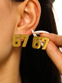 1 Pair Creative New "67" Number 304 Stainless Steel Stud Earrings, Casual Versatile Hip-Hop Personalized Accessory, Gold/Silver Stainless Steel Jewelry Suitable For Women's Daily Wear - Yellow Gold - View 8