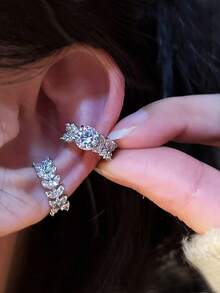 Exquisite Round Zirconia C-Shaped Clip-On Earrings, Fashionable Non-Pierced Ear Cuff For Women And Girls, Daily Wear Jewelry Gift - Multicolor - View 12
