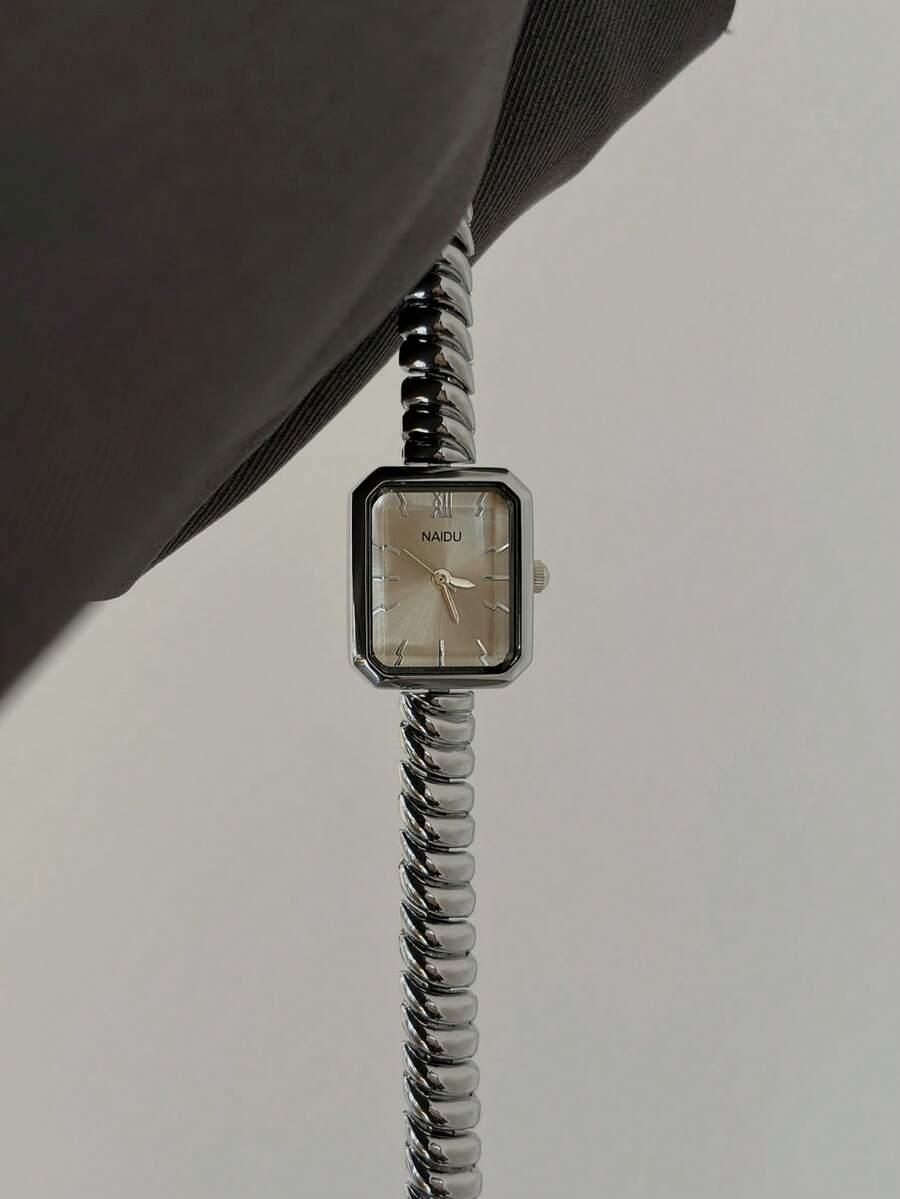 Gold Square Women's Quartz Watch, Fashion Classic Business Style, Suitable For Daily Wear And Casual Gatherings, Great Gift Choice - Silver - View 1