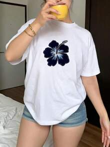 2026 Women's BlousesShort-Sleeve Round-Neck Printed T-Shirt With An Elegant Pleated Design, Modern, Casual, And Simple Style, Perfect For Everyday Outdoor Wear; A Women's Garment Ideal For - 白色 - 查看 3