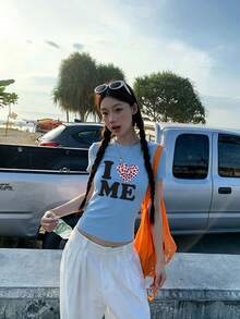 女款心形字母印花修身短袖T恤，夏季美式品牌獨特上衣休閒款 - 淺藍色 - 查看 3