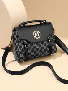 Retro Minimalist Printed Crossbody Bag With Adjustable PU Strap, Flap Closure, New Year - 黑色 - 查看 1