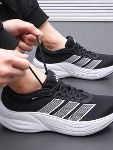 Adidas 阿迪達斯男鞋秋冬季全新厚底緩震防滑耐磨休閒運動跑步鞋 - 黑色/白色 - 查看 1
