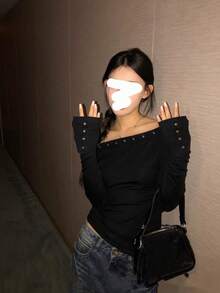 鉚釘不對稱肩寬鬆長袖針織T恤 女款時尚優雅 2026新款 常規肩寬保暖內搭上衣 冬季 - 黑 - 查看 5