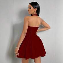 Vestido corto casual de verano, de cintura baja, sujetado, de tela lisa, para vacaciones de mujer - rojo intenso - Ver 2