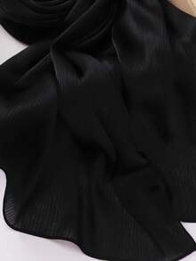 1 Piece Of Solid Color Satin Headscarf With Natural Crinkle Texture For Women. - 黑色 - 查看 1
