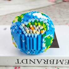 Pixel Earth Building Block Model, STEM Creative MOC Set – DIY Desktop Decor, Novelty Toy – Perfect Holiday And Birthday Gift For Boys And Girls Aged 8 And Up - Multicolor - View 5