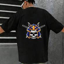 Hombres, Cráneo con Espadas Cruzadas y Casco de Samurai, Camiseta, Diseño Gráfico en Azul y Dorado, Cuello Redondo y Manga Corta, Ajuste Regular, Algodón Suave, para Uso Diario y Estilo Urba - Negro - Ver 1
