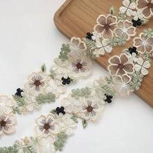 1 yarda de encaje soluble en agua de 6.5 cm de ancho, color café vintage elegante con contraste, con flor 3D de cinco pétalos + decoración de enredadera de hojas verdes, cinta de satén, accesorios DIY para ropa y hogar, accesorios para vestido de novia, cabello, cortinas, embalaje floral, accesorios de tela hechos a mano exquisitos - multicolor - Ver 1