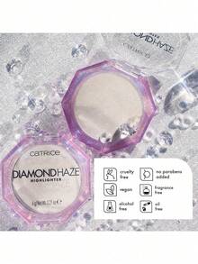 Catrice Diamond Haze 高光 (010 Gimme Glitter)，珍珠粉質地，細緻閃爍，輕盈貼膚，鑽石光澤，水光感高光，自然亮點，臉部提亮，6g/淨重0.21oz - 010 Gimme Glitter - 查看 4