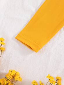 Setelan Kasual 2 Potong untuk Anak Perempuan, Atasan Lengan Panjang Leher Bulat Motif Hati Hitam dan Celana Panjang Lurus Motif Hati Garis-garis dengan Tali Serut, Musim Semi/Gugur - Kuning - View 5