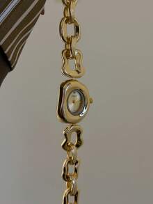 Reloj de cuarzo para mujer con esfera asimétrica y correa estilo brazalete – Diseño artístico exquisito adecuado para uso diario, regalos y eventos formales. - Dorado - Ver 1