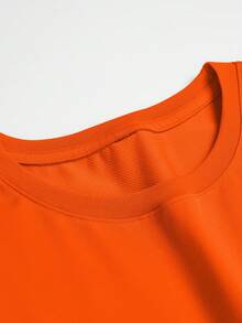 "Otro hermoso día arruinado por la responsabilidad" - Camiseta de cuello redondo para hombre, diseño con un eslogan simple y divertido, adecuada para uso casual diario. - Naranja - Ver 4