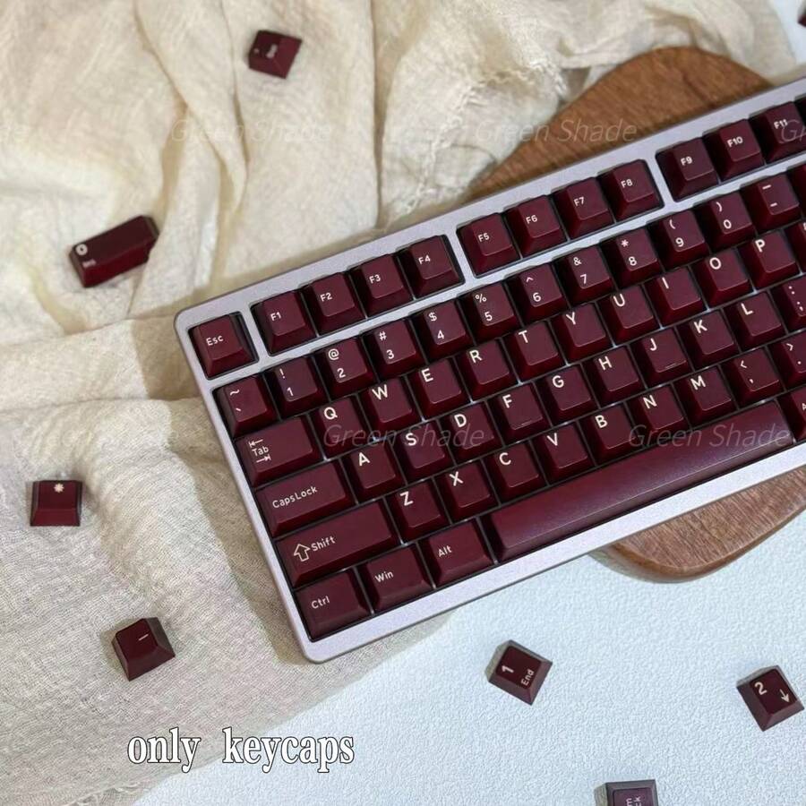 121顆 PYGA 紅色半透明鍵帽，ABS材質，Cherry高度，適用於 61/64/68/75/84/87/98/104/108 鍵機械鍵盤，兼容 Cherry/Gateron MX 軸，高品質耐磨不褪色不油膩，適合禮品與個人使用，熱插拔鍵帽，極具吸引力的個性化鍵帽，鍵盤 DIY，客製化鍵帽，桌面搭配，鍵帽套組，遊戲鍵帽，鍵盤配件，可愛鍵帽