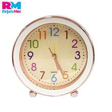 Analog Alarm Clock, Modern Design, Numbers And Colors - Blanco - View 2