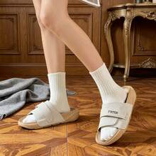 Pantuflas ajustables con cierre de gancho y bucle, transpirables, amortiguadoras, suaves y cómodas para hombres y mujeres, adecuadas para uso diario y juego en verano. - Gris blanquecino puro - Ver 10