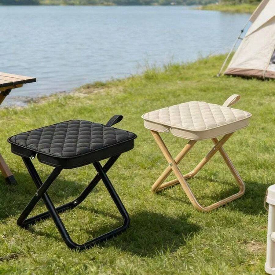 1 Stück verstärkter Outdoor-Klapphocker, faltbar, leicht und tragbar, stabil und sicher, geeignet für Camping, Angeln, Zeichnen, Innen- und Außenbereich, bequemer kleiner Klappstuhl, geeignet für Angeln/Strandurlaub, Pendeln, Picknick, Reiseessentials [geeignet für Gewicht bis zu 240 Lbs]