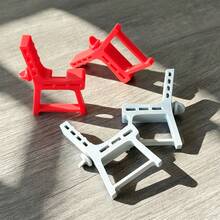 1 pieza Soporte de silla pequeño de doble color rojo y gris, soporte hueco ajustable portátil para escritorio, estante de almacenamiento, accesorios para cigarrillos, clip portacigarrillos - Ver 2