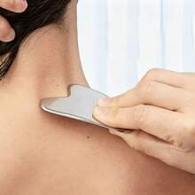 1 pieza Herramienta de raspado facial y corporal de acero inoxidable - Dispositivo de masaje de raspado manual - Bordes suaves - Viene con bolsa de almacenamiento portátil - Regalo perfecto para mujeres - Multicolor - Ver 3