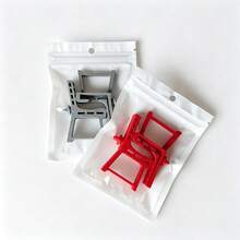 1 pieza Soporte de silla pequeño de doble color rojo y gris, soporte hueco ajustable portátil para escritorio, estante de almacenamiento, accesorios para cigarrillos, clip portacigarrillos - Ver 11