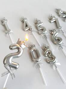 3D皇冠蝴蝶結0-9數字蠟燭 生日蛋糕蠟燭 生日派對裝飾蠟燭 - 銀色 - 查看 2